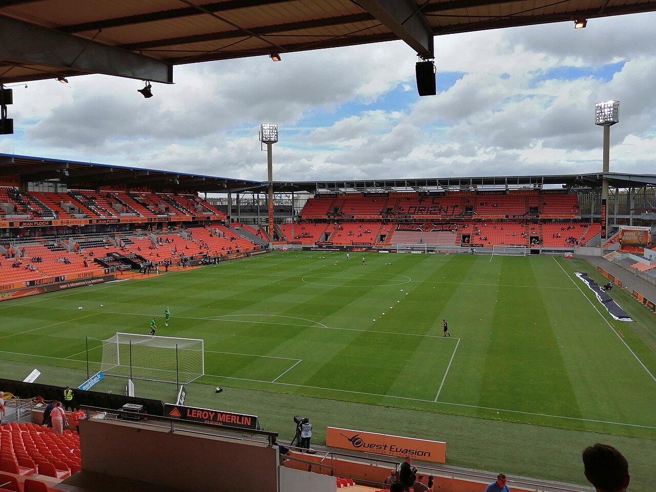 Стадион Stade du Moustoir