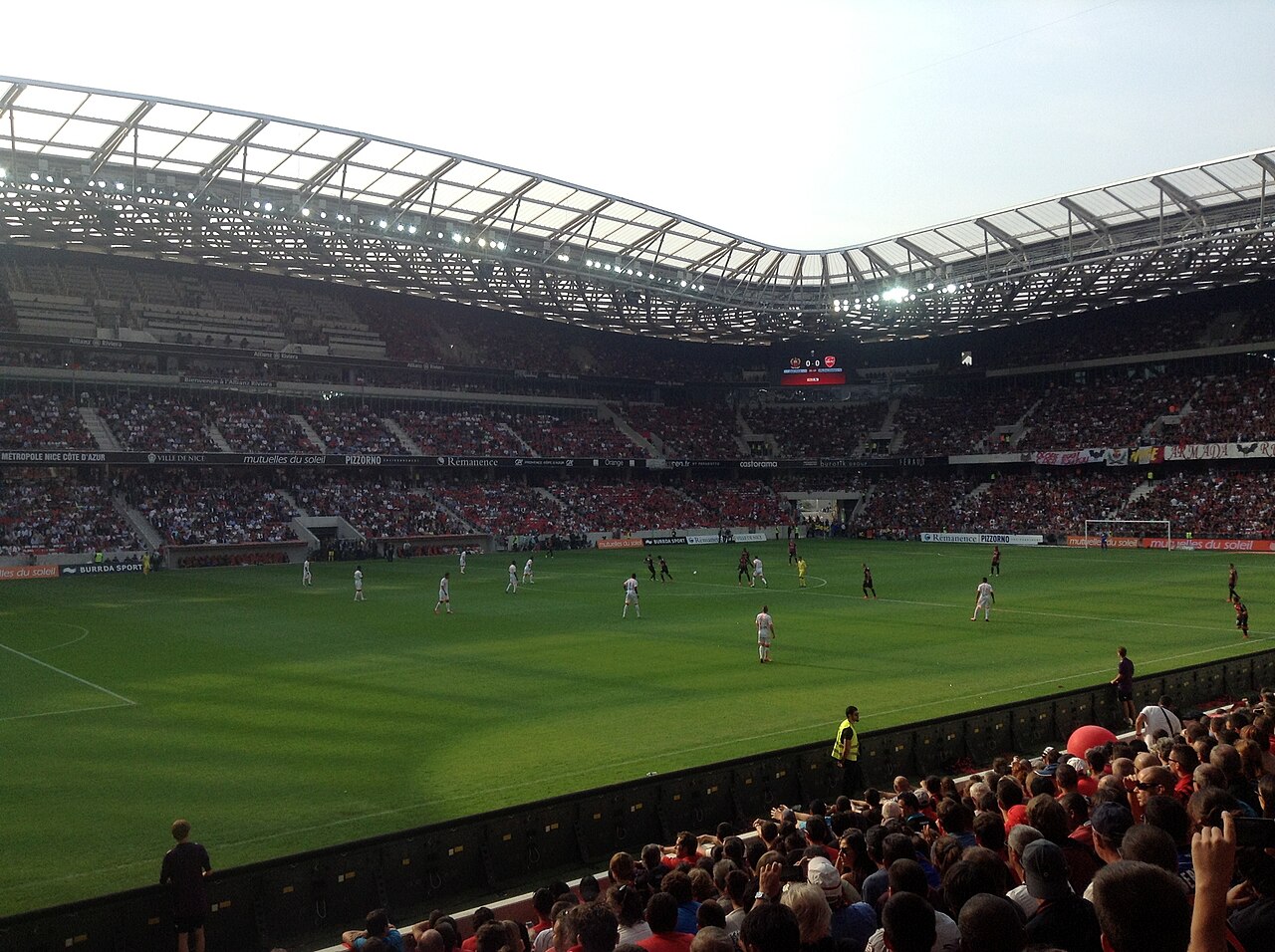 Стадион Allianz Riviera