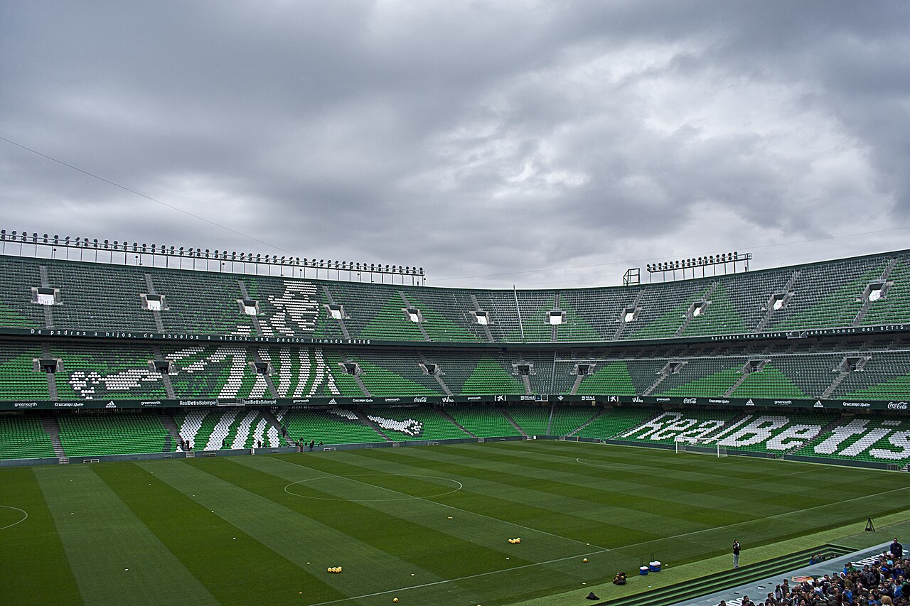Стадион Estadio Benito Villamarín